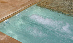 Installation de nage à contre courant, Avignon, Vaucluse, 84.